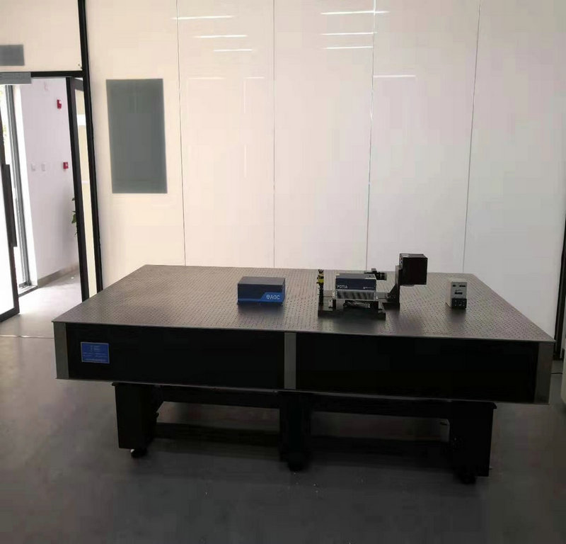 中南智能制造机器人研究所3000*1500气浮光学平台安装(图3)