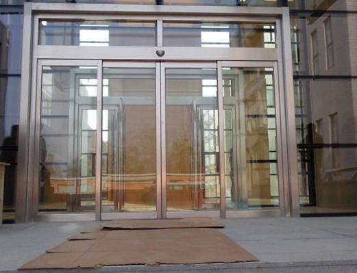 电动门上下开关的连接方法及大型回转支承的应用领域