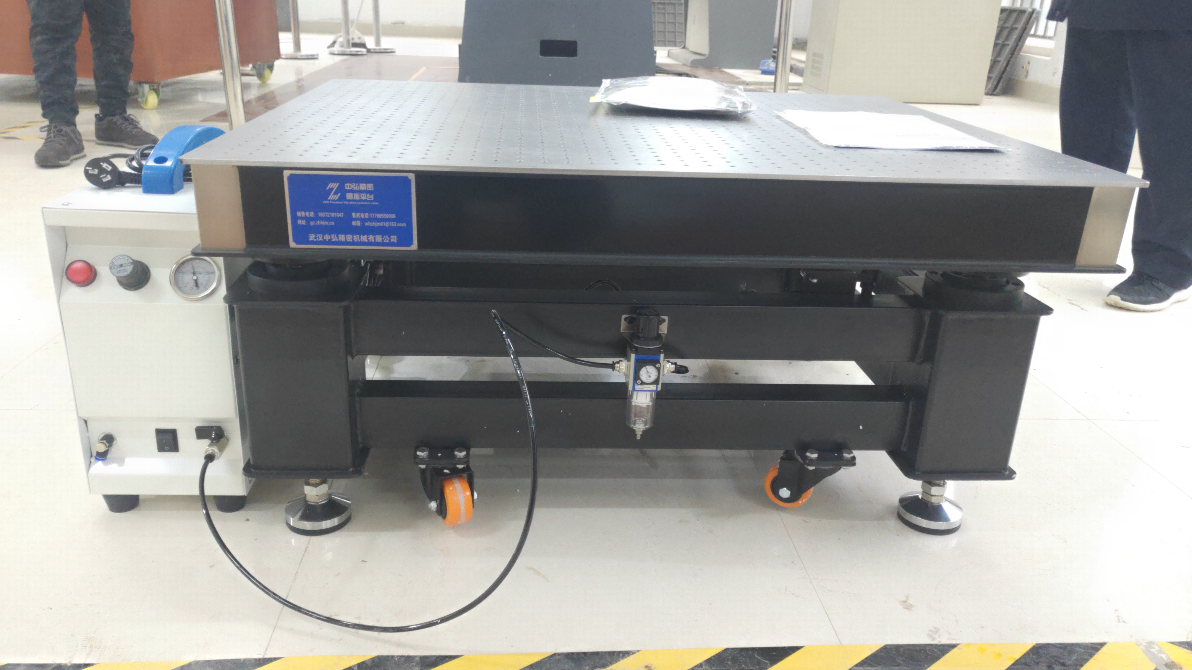 华中天元光电产业园订制气浮隔振光学平台(图2) 华中天元光电产业园订制气浮隔振光学平台(图2)