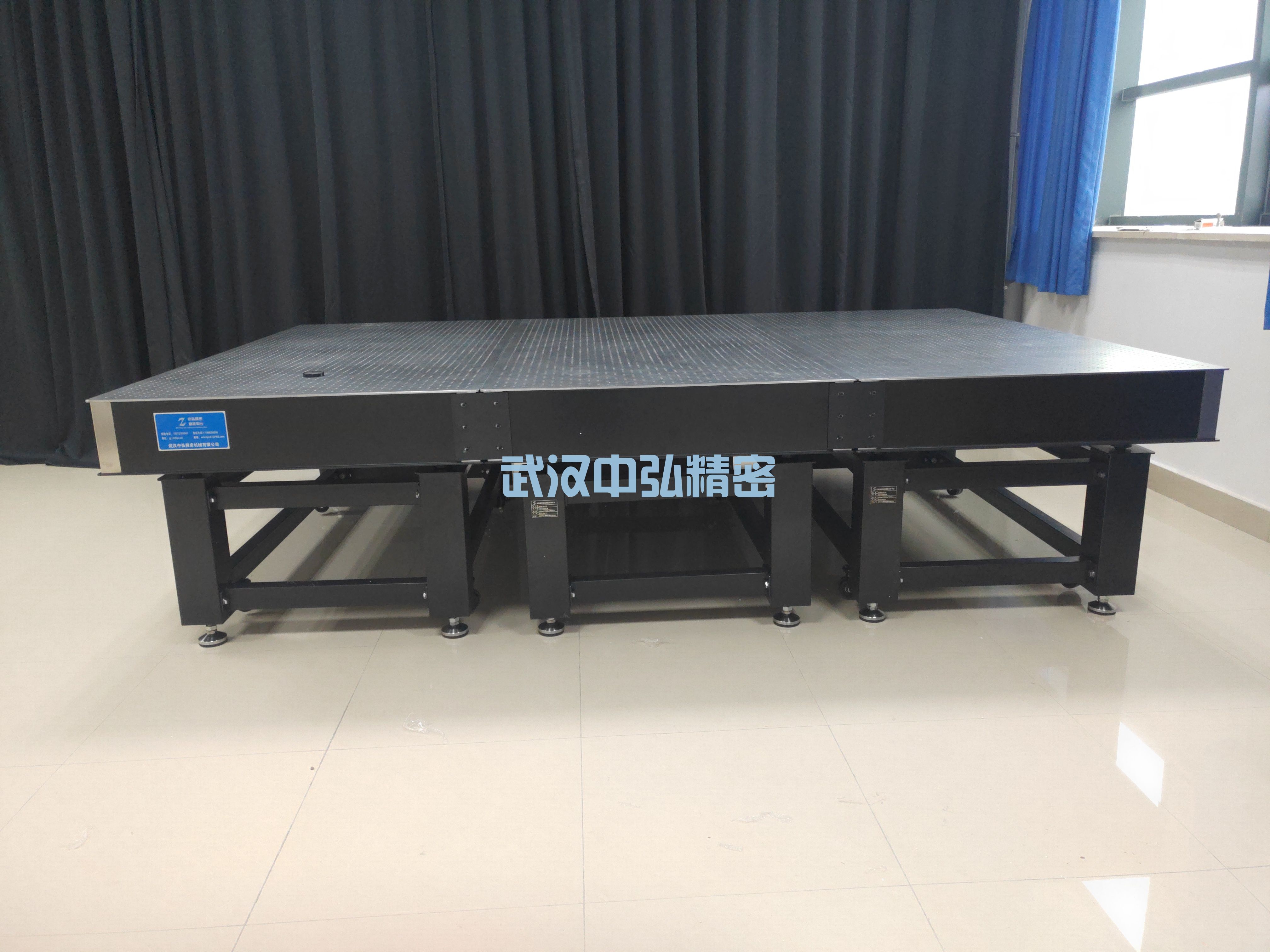 陆军炮兵防空兵学院-拼接阻尼光学平台(图3) 陆军炮兵防空兵学院-拼接阻尼光学平台(图3)