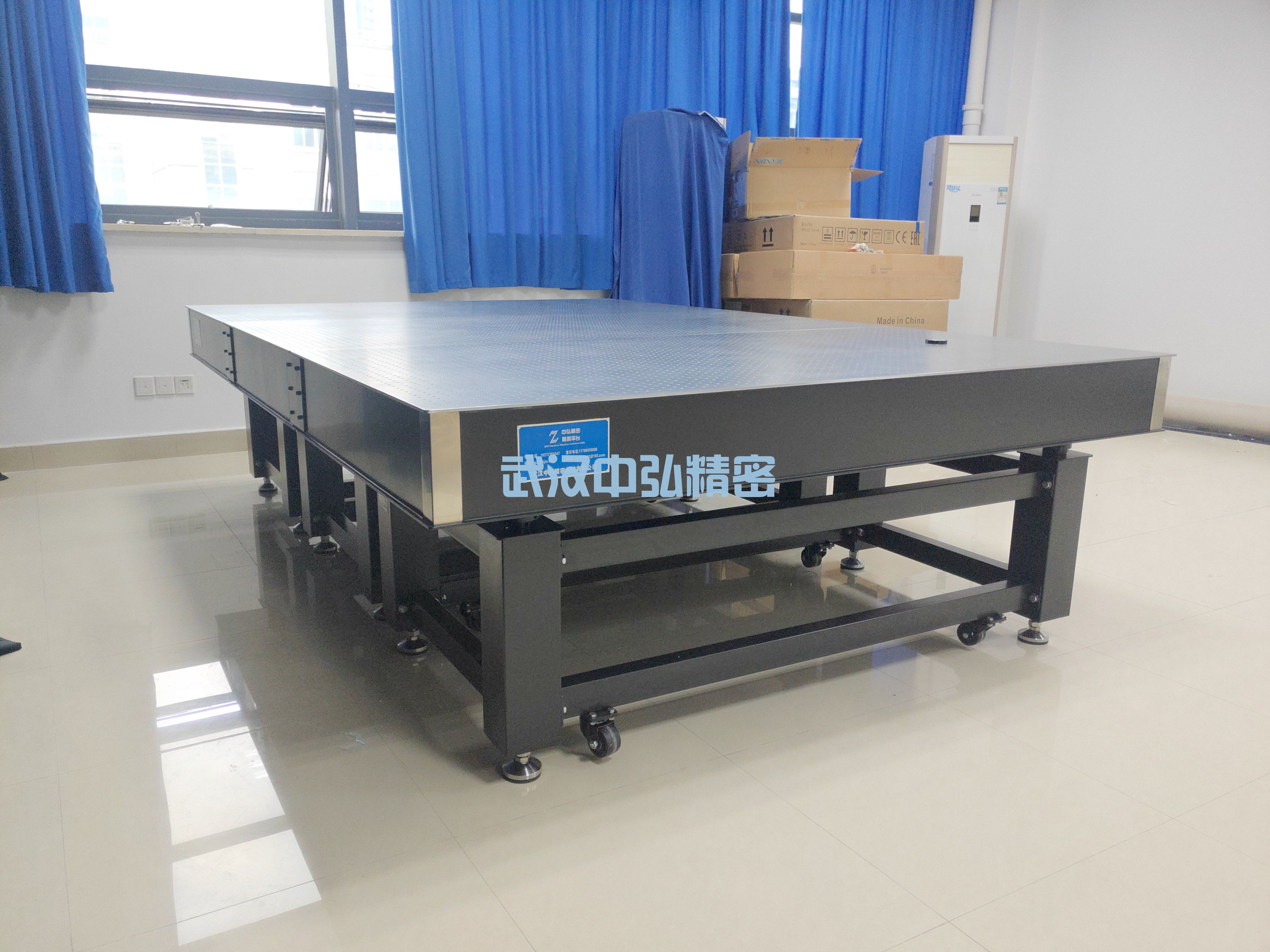 陆军炮兵防空兵学院-拼接阻尼光学平台(图2) 陆军炮兵防空兵学院-拼接阻尼光学平台(图2)