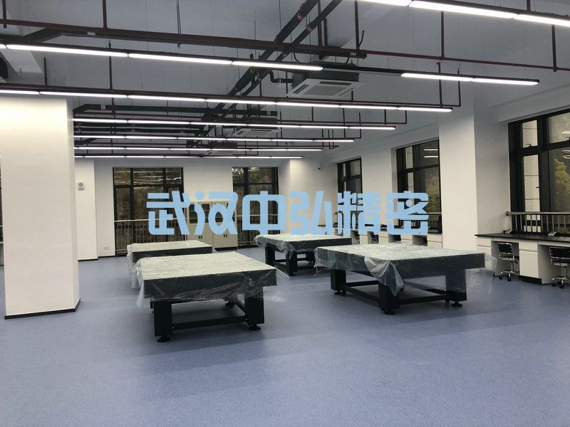 北京航空航天大学-精密阻尼光学平台安装(图2) 北京航空航天大学-精密阻尼光学平台安装(图2)